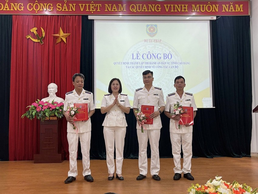 Cao Bằng công bố quyết định thành lập Thi hành án dân sự tỉnh Cao Bằng công bố quyết định thành lập Thi hành án dân sự tỉnh