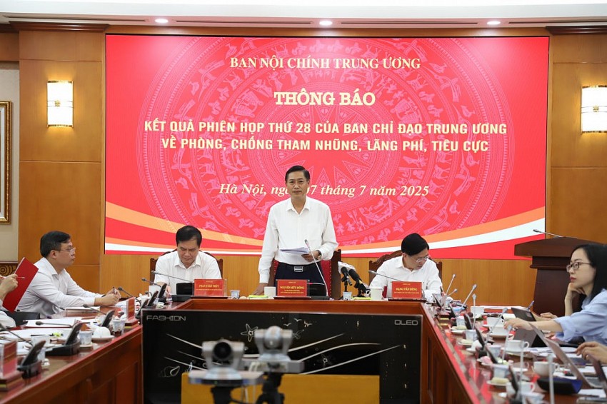 Kiểm tra, làm rõ vi phạm của cán bộ tiếp tay cho sản xuất và buôn bán hàng giả