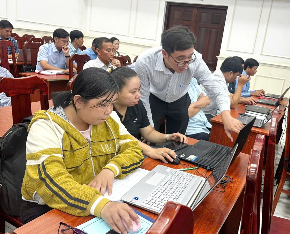 Triển khai VNPT iLIS, phục vụ quản lý đất đai theo mô hình chính quyền hai cấp ở Cà Mau