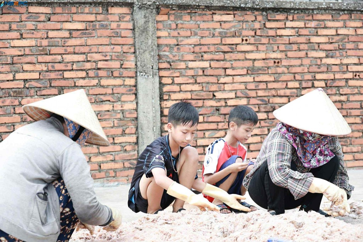 Nghi Sơn mùa phơi ruốc – Nơi giọt mồ hôi hoà cùng nụ cười biển cả