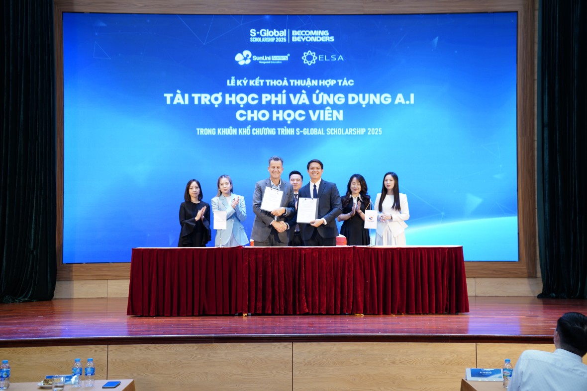 Ký kết thỏa thuận ứng dụng công nghệ và tài trợ học phí trong khuôn khổ S-Global 3 Scholarship 2025.