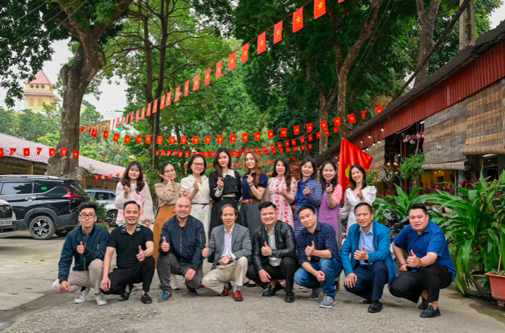 Những người gác cổng online