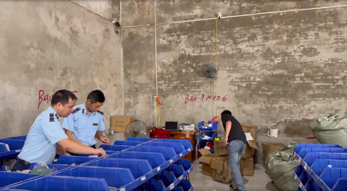 Hiện trường kho hàng.