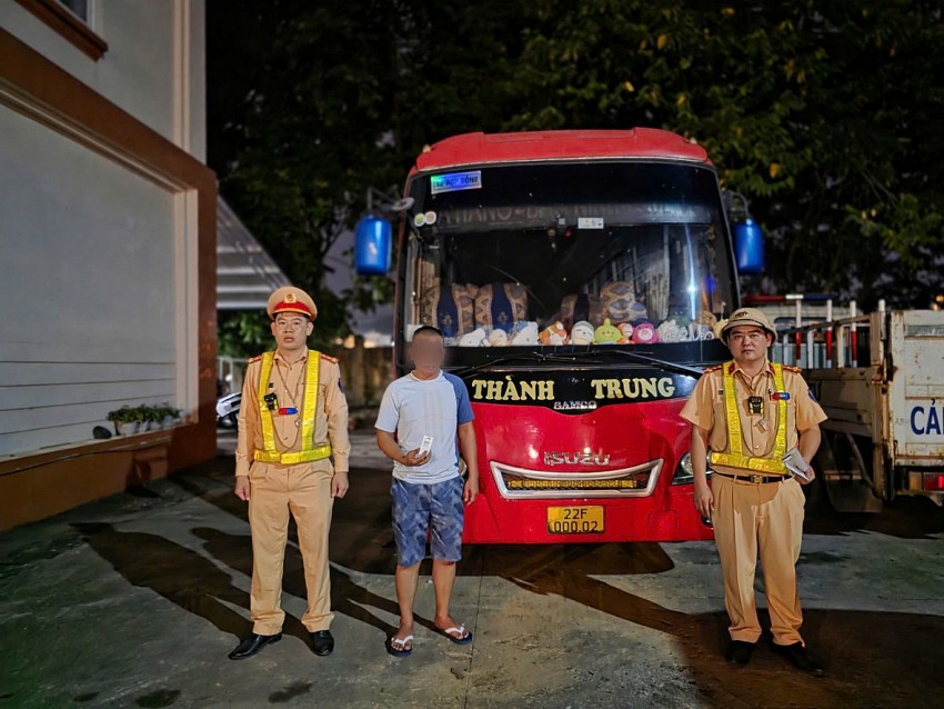 Phát hiện 2 tài xế xe khách dương tính với ma túy