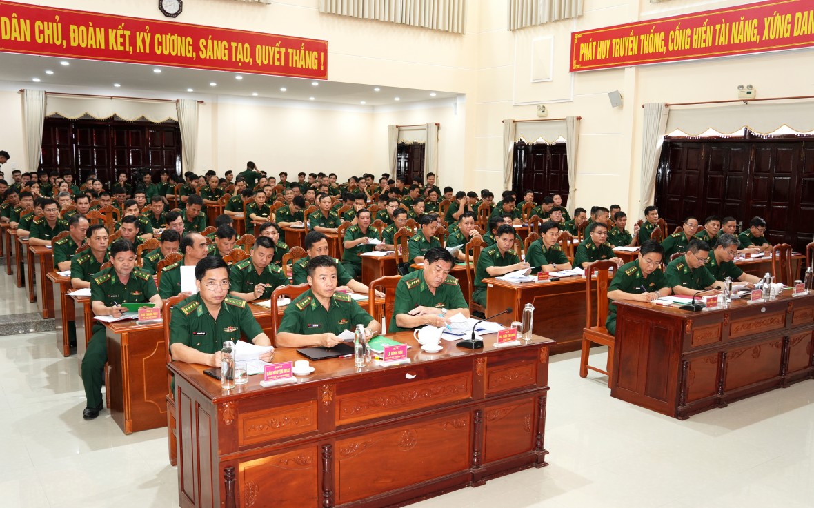 BĐBP Cà Mau phát động thi đua cao điểm “Phất cao cờ hồng tháng Tám - Thi đua giành 3 nhất”