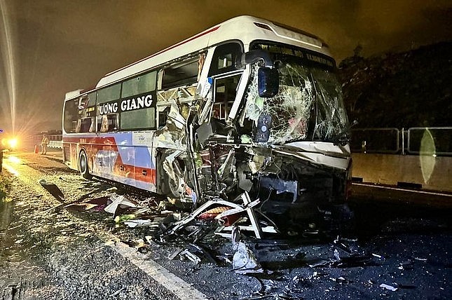 Thủ tướng chỉ đạo khắc phục hậu quả vụ tai nạn giao thông trên cao tốc Phan Thiết - Vĩnh Hảo