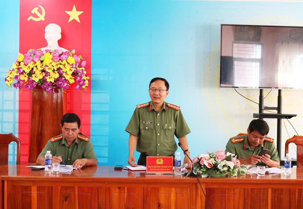 Triển khai Kế hoạch theo dõi, hướng dẫn thực hiện các mặt công tác tại Công an xã trong tỉnh An Giang