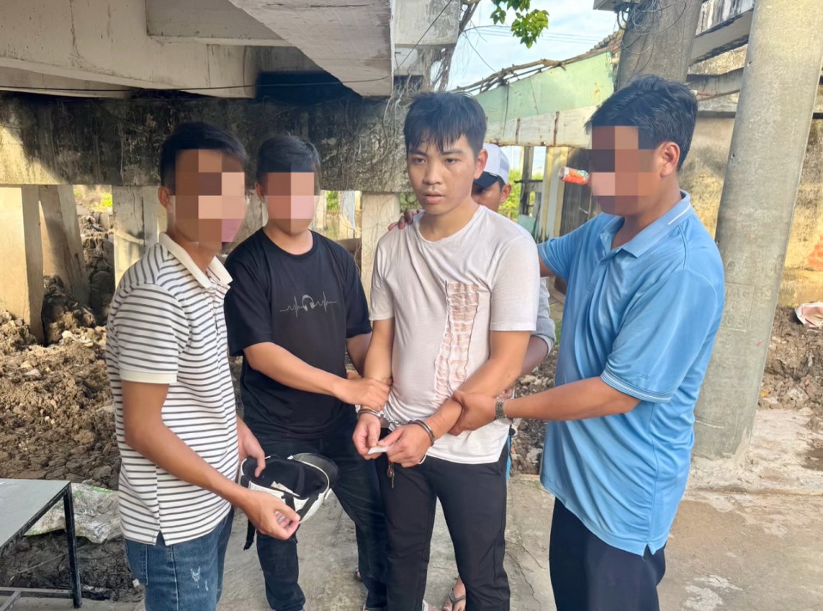 Đồn Biên phòng Cái Đôi Vàm bắt giữ đối tượng tàng trữ ma túy