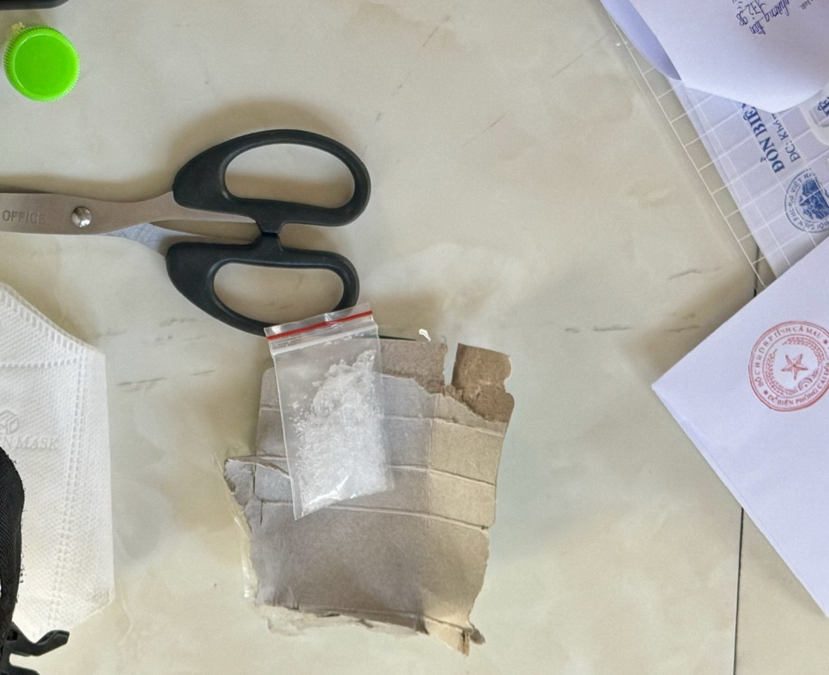 Đồn Biên phòng Cái Đôi Vàm bắt giữ đối tượng tàng trữ ma túy Đồn Biên phòng Cái Đôi Vàm bắt giữ đối tượng tàng trữ ma túy