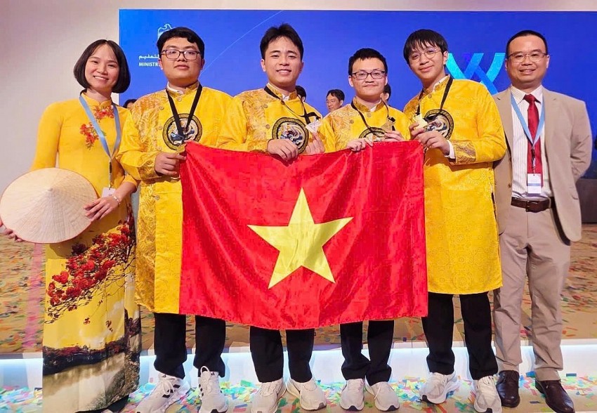 Đội tuyển học sinh Việt Nam xuất sắc giành 4 huy chương vàng Olympic hóa học quốc tế năm 2025