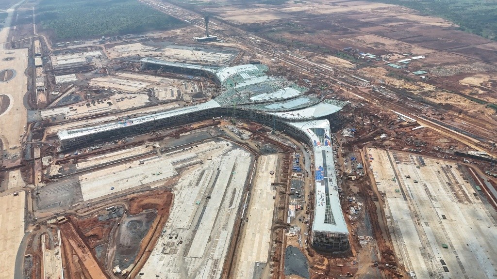 (Đại công trường cảng HKQT Long Thành). (Đại công trường cảng HKQT Long Thành).