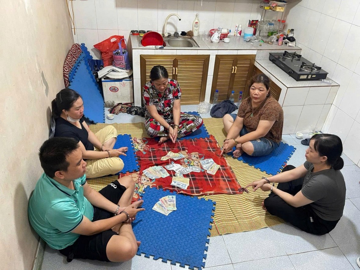 Quảng Ninh: Tạm giữ 5 đối tượng tham gia đánh bạc tại nhà dân