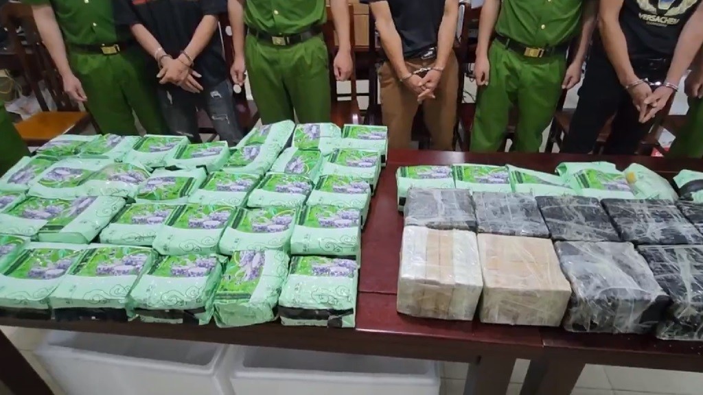 Công an Nghệ An thu giữ 60 bánh heroin và 37kg ma túy đá