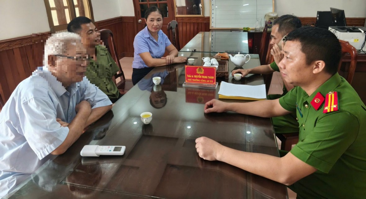 Công an kịp thời ngăn chặn 1 vụ lừa đảo qua không gian mạng. (Ảnh: CANB)