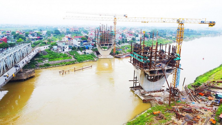 Cận cảnh Dự án Cầu Đuống mới trước nguy cơ chậm tiến độ Cận cảnh Dự án Cầu Đuống mới trước nguy cơ chậm tiến độ