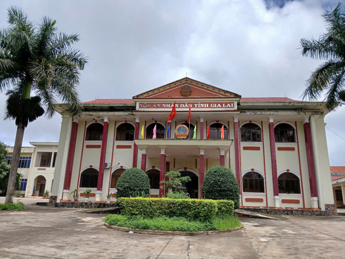 Phúc thẩm vụ án hủy hoại rừng ở Krông pa: Vì sao phải nghị án kéo dài..?