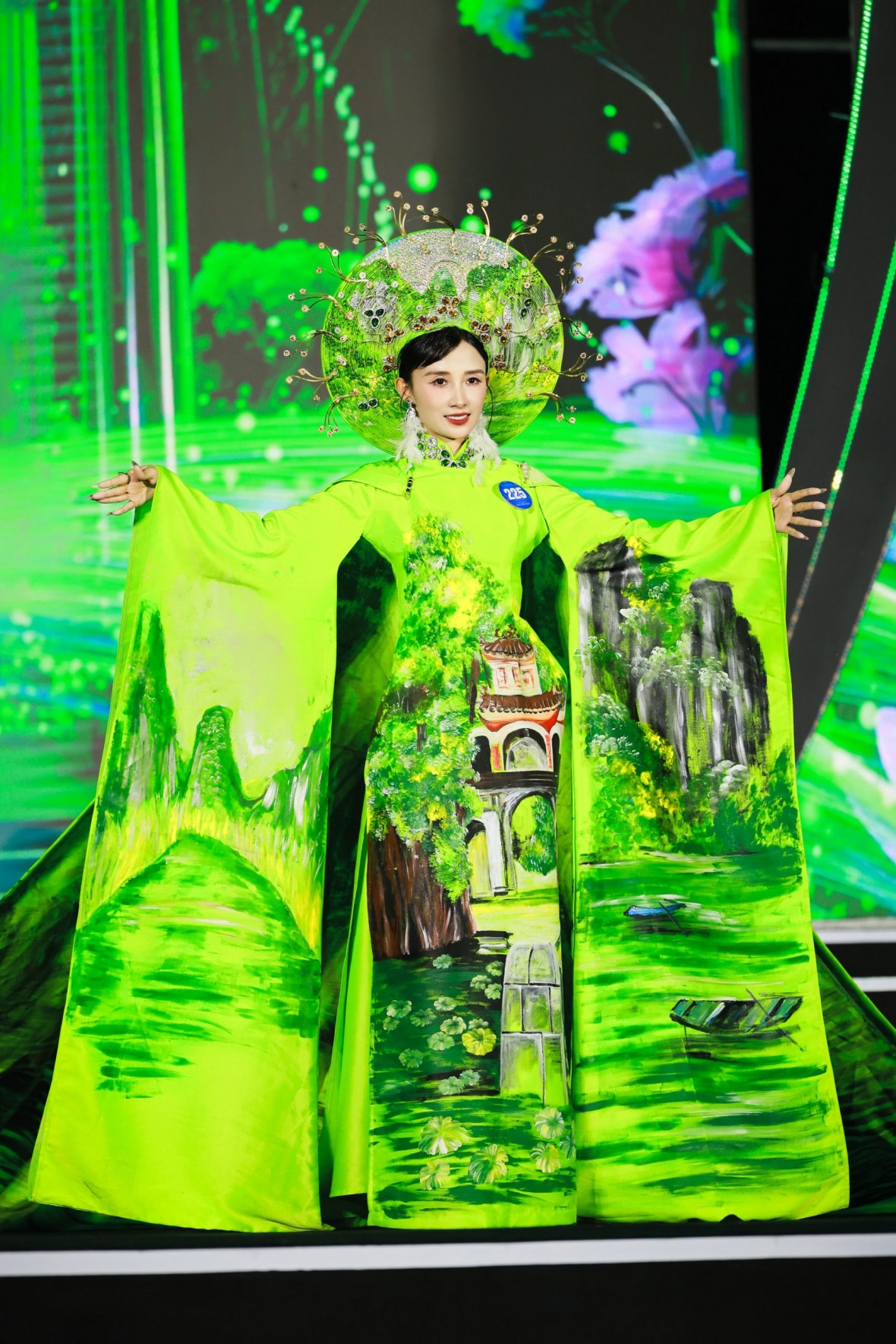 CEO ngành nội thất Phú Thọ đăng quang Hoa hậu Đại sứ - Hoa hậu Doanh nhân Hòa bình 2025