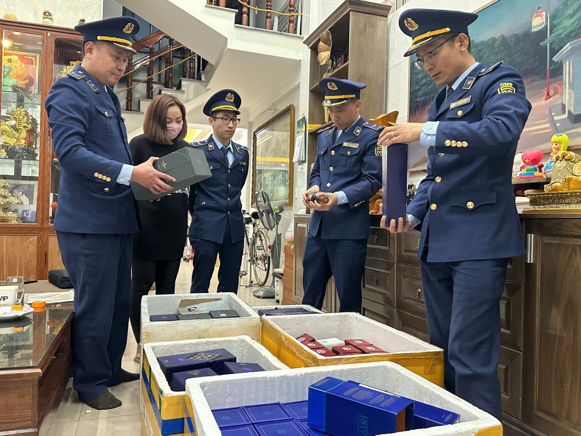 Quảng Ninh: Trận chiến chưa hồi kết với hàng giả, hàng lậu Quảng Ninh: Trận chiến chưa hồi kết với hàng giả, hàng lậu