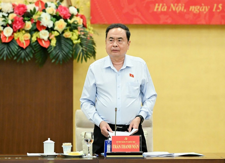 Vừa thực hiện sắp xếp lại giang sơn vừa đề ra các giải pháp để thúc đẩy tăng trưởng Vừa thực hiện sắp xếp lại giang sơn vừa đề ra các giải pháp để thúc đẩy tăng trưởng