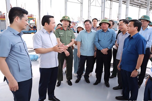 Chủ tịch UBND tỉnh Ninh Bình đi khảo sát thực tế một số công trình dự án Chủ tịch UBND tỉnh Ninh Bình đi khảo sát thực tế một số công trình dự án