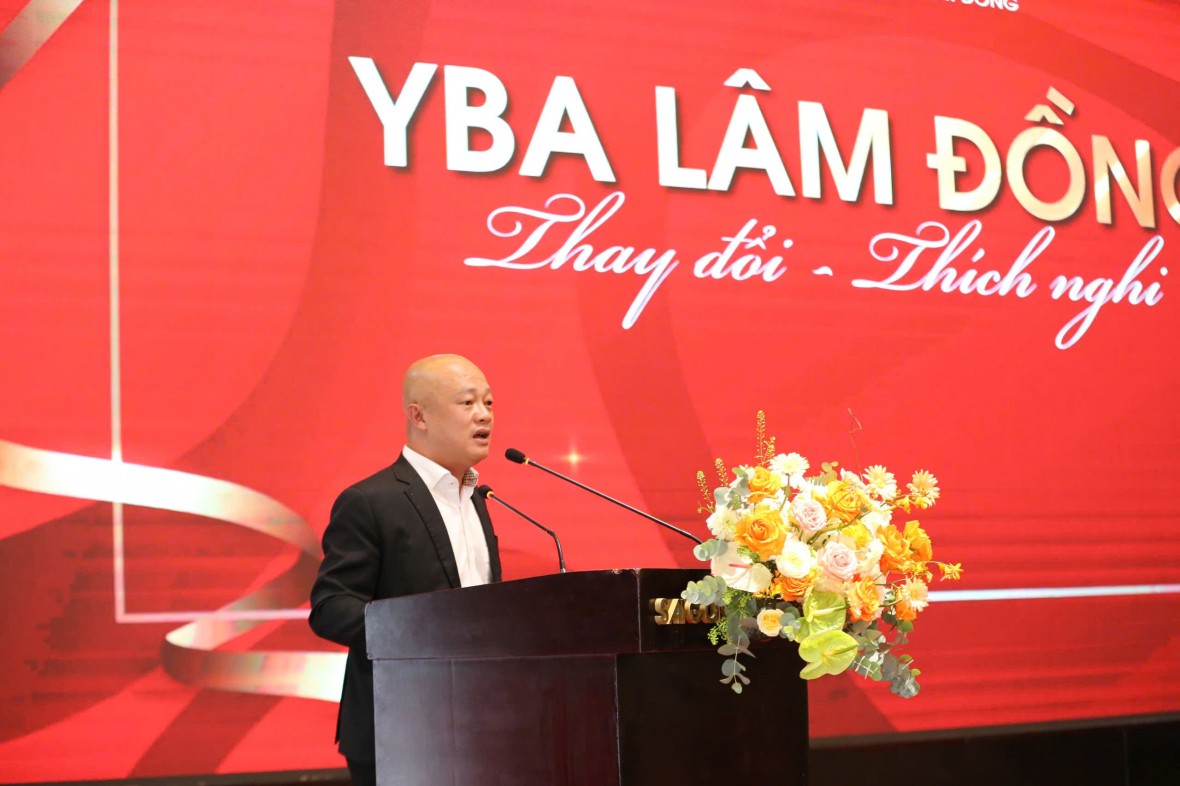 Chủ tịch Hội Doanh nhân trẻ Lâm Đồng Phạm Nguyễn Ngọc Duy phát biểu tại Hội nghị.