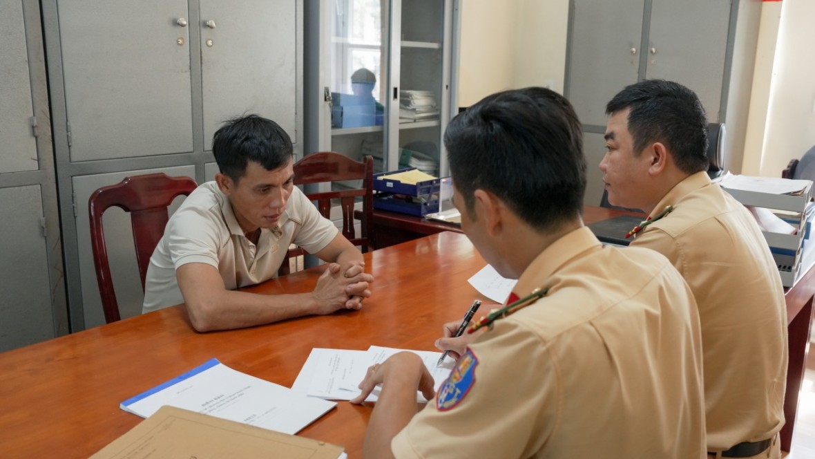 Một trường hợp vi phạm bị phát hiện, xử lý - Ảnh Công an Quảng Trị. Một trường hợp vi phạm bị phát hiện, xử lý - Ảnh Công an Quảng Trị.