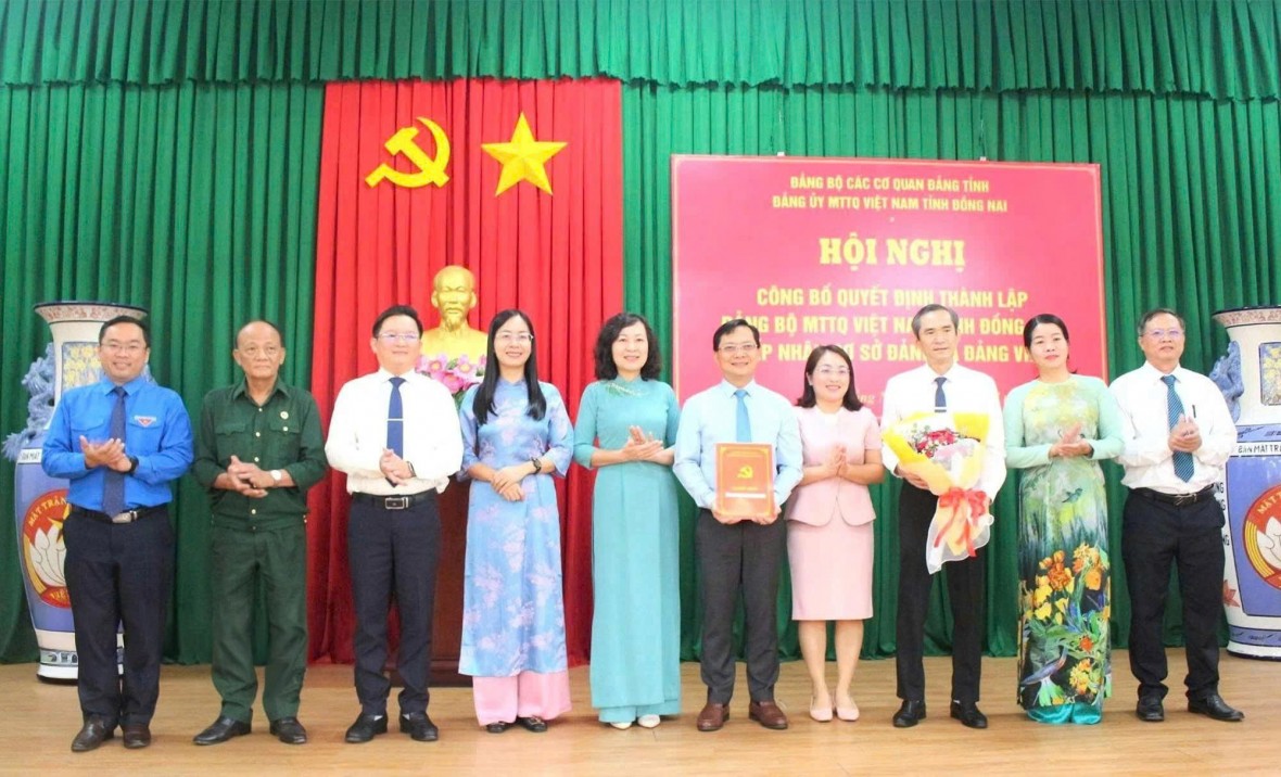 Ủy ban MTTQ Việt Nam tỉnh Đồng Nai công bố quyết định tổ chức, nhân sự