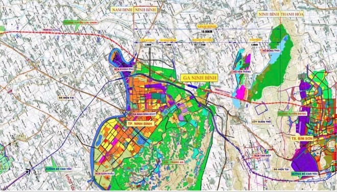 Bản đồ hướng tuyến đường sắt tốc độ cao trên trục Bắc - Nam, đoạn qua địa phận tỉnh Ninh Bình. Ảnh: Báo Lao động Bản đồ hướng tuyến đường sắt tốc độ cao trên trục Bắc - Nam, đoạn qua địa phận tỉnh Ninh Bình. Ảnh: Báo Lao động