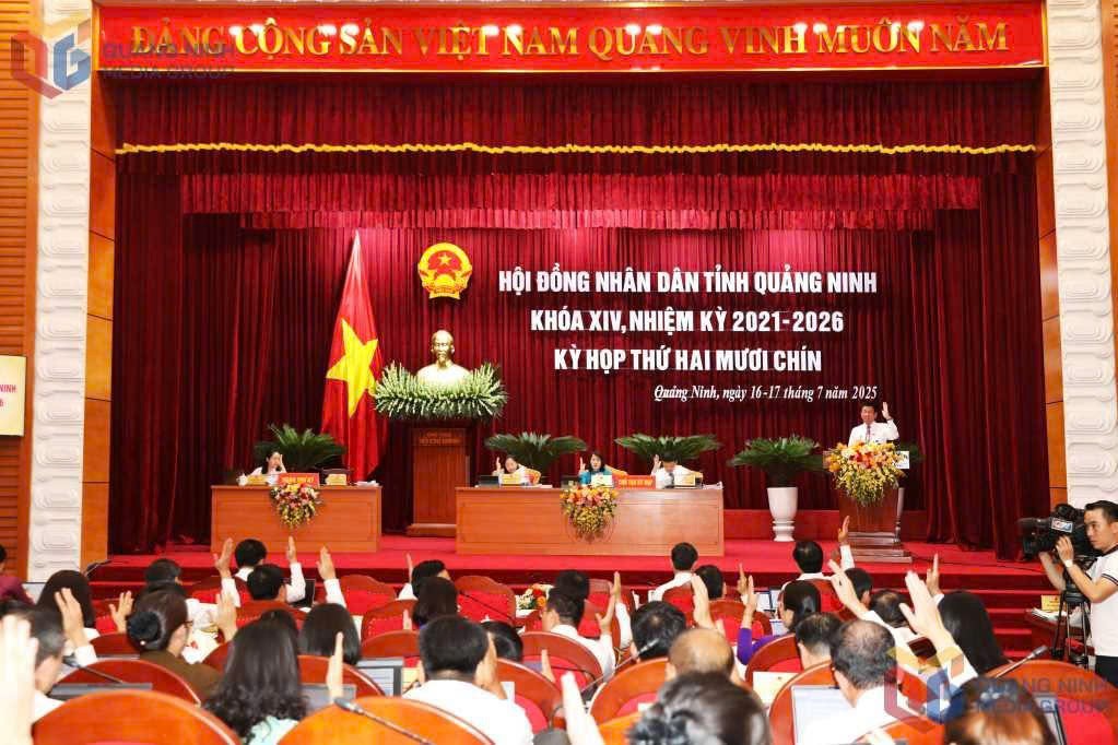 HĐND tỉnh Quảng Ninh khóa XIV đã thông qua 26 nghị quyết quan trọng