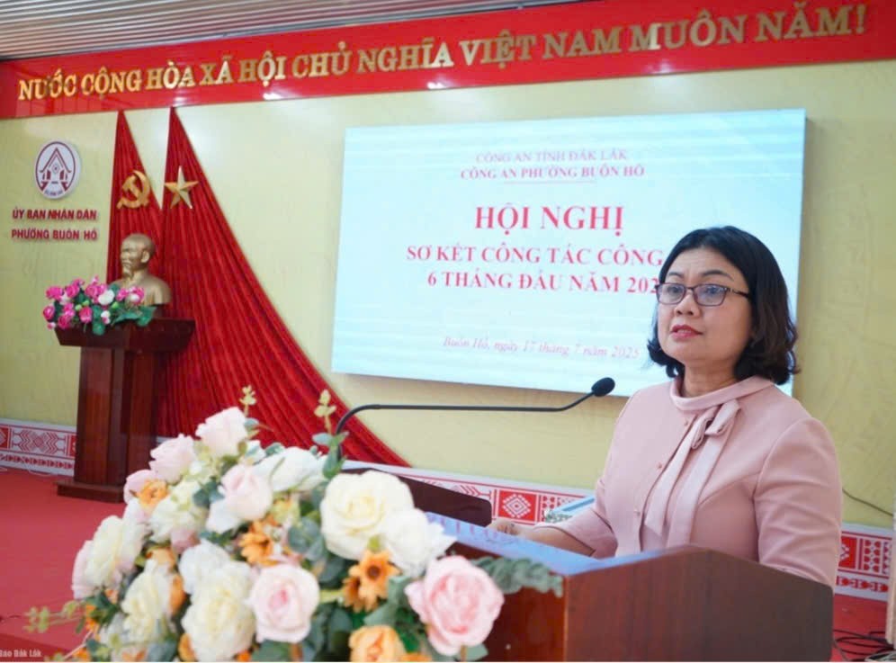 Công an phường Buôn Hồ giữ vững vai trò nòng cốt đảm bảo an ninh, trật tự sau hợp nhất