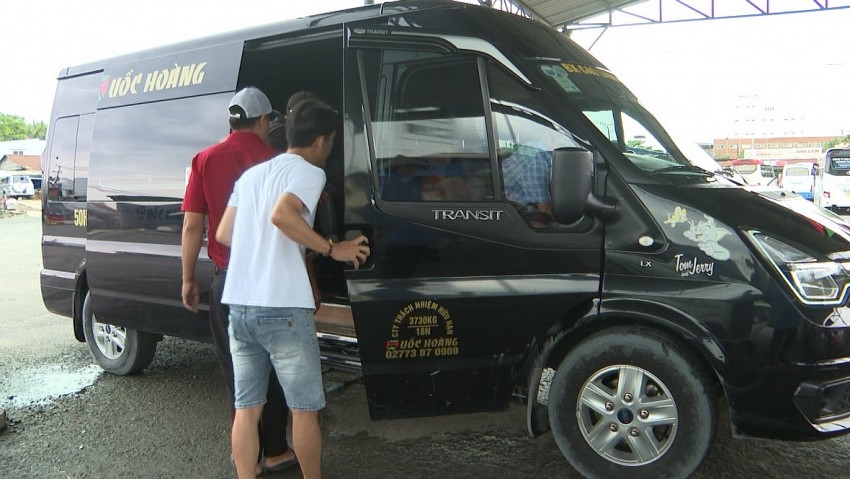 Đồng Tháp mở tuyến xe khách cố định đầu tiên kết nối Cao Lãnh - Mỹ Tho sau khi nhập tỉnh Đồng Tháp mở tuyến xe khách cố định đầu tiên kết nối Cao Lãnh - Mỹ Tho sau khi nhập tỉnh