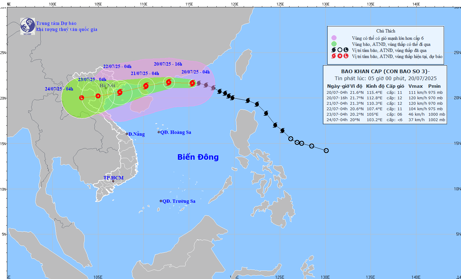 Bão mạnh áp sát Biển Đông, tâm bão cách Quảng Ninh - Hải Phòng hơn 800km, giật cấp 14