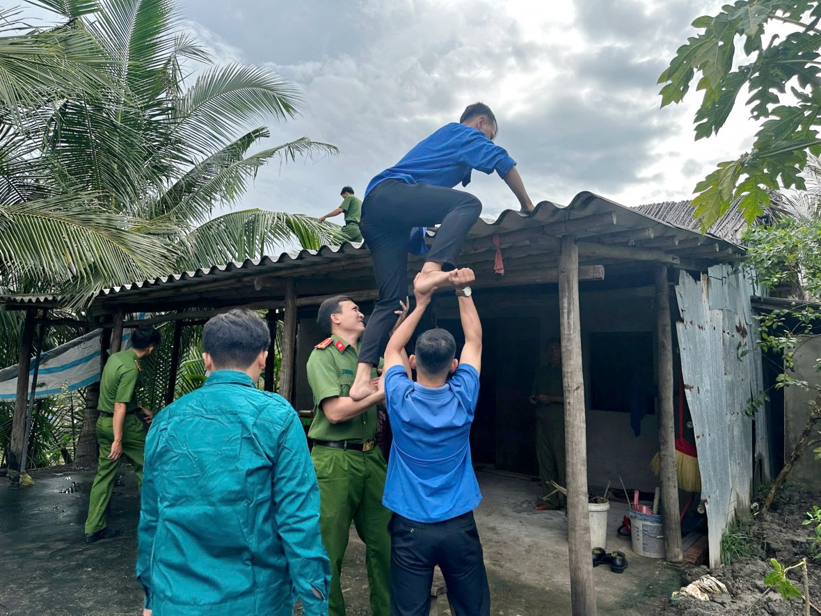 Tiếp tục đẩy mạnh thực hiện xóa nhà tạm, nhà dột nát trên toàn tỉnh Cà Mau