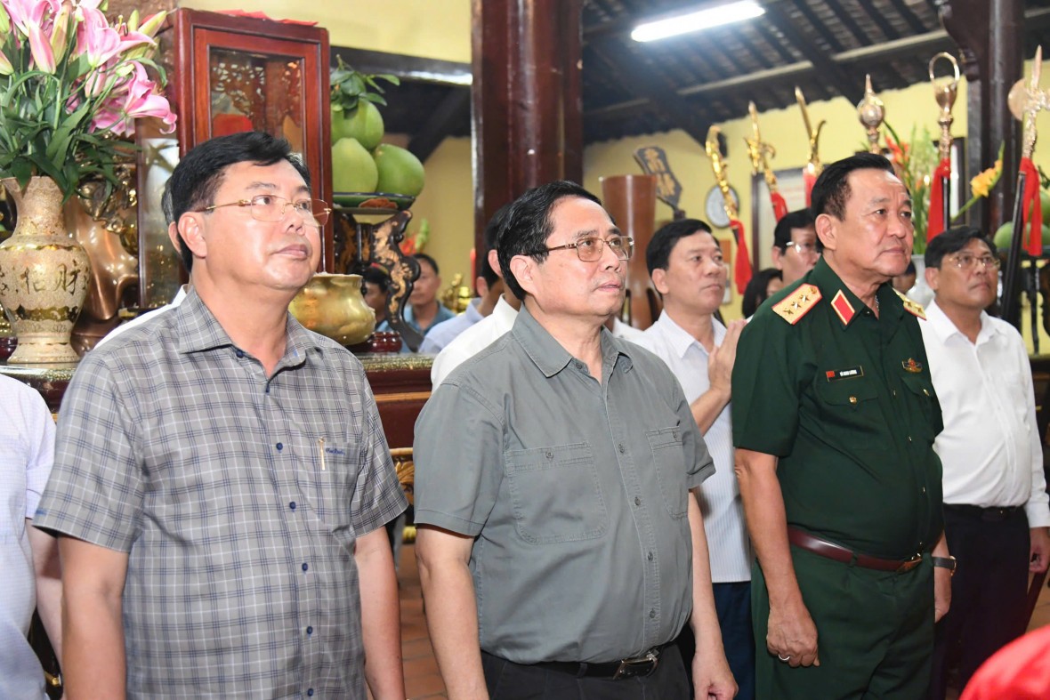 Thủ tướng Phạm Minh Chính tri ân, thăm các gia đình chính sách ở An Giang