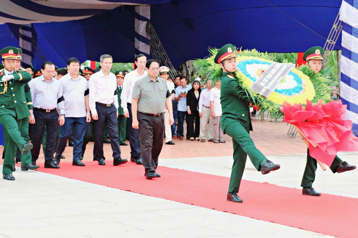 Thủ tướng Chính phủ Phạm Minh Chính dự lễ truy điệu, an táng hài cốt liệt sĩ tại An Giang