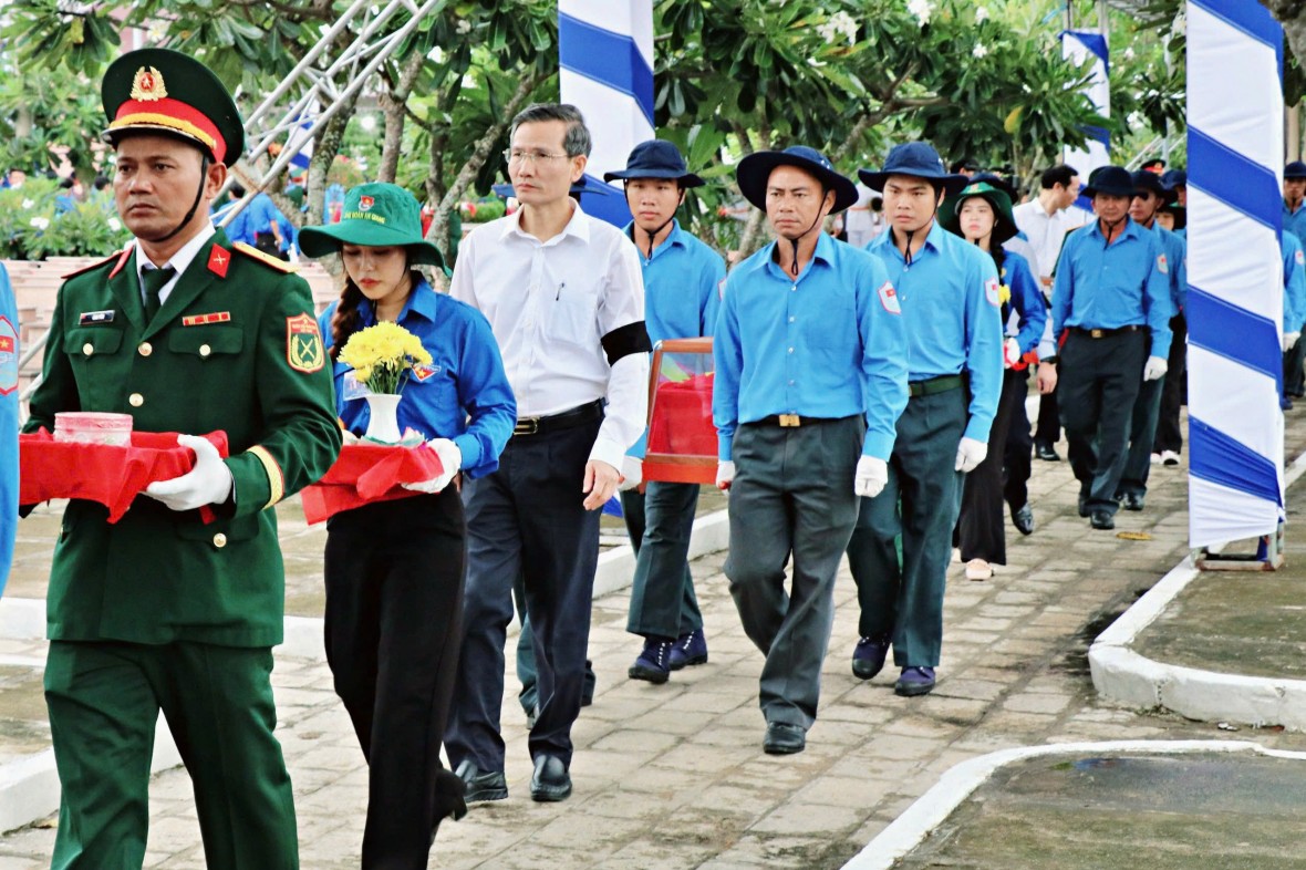 Thủ tướng Chính phủ Phạm Minh Chính dự lễ truy điệu, an táng hài cốt liệt sĩ tại An Giang