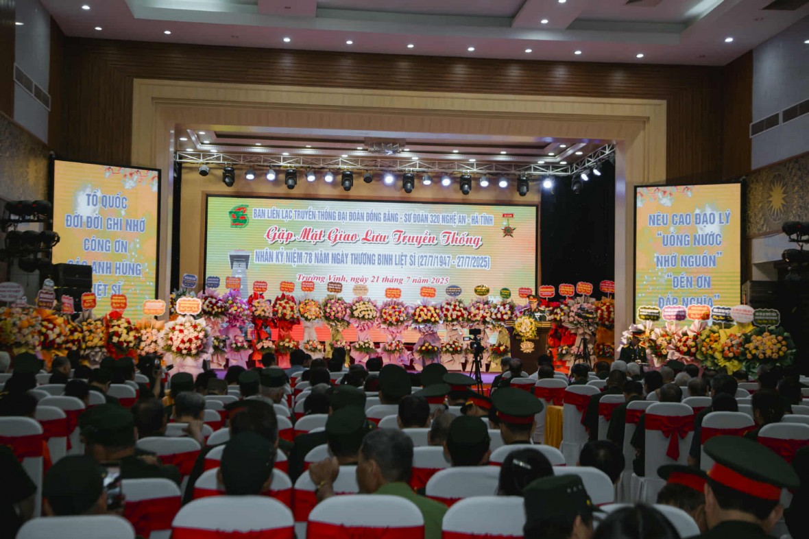 Buổi giao lưu, gặp mặt nghĩa tình của Ban Liên lạc Đại đoàn Đồng bằng - Sư đoàn 320.