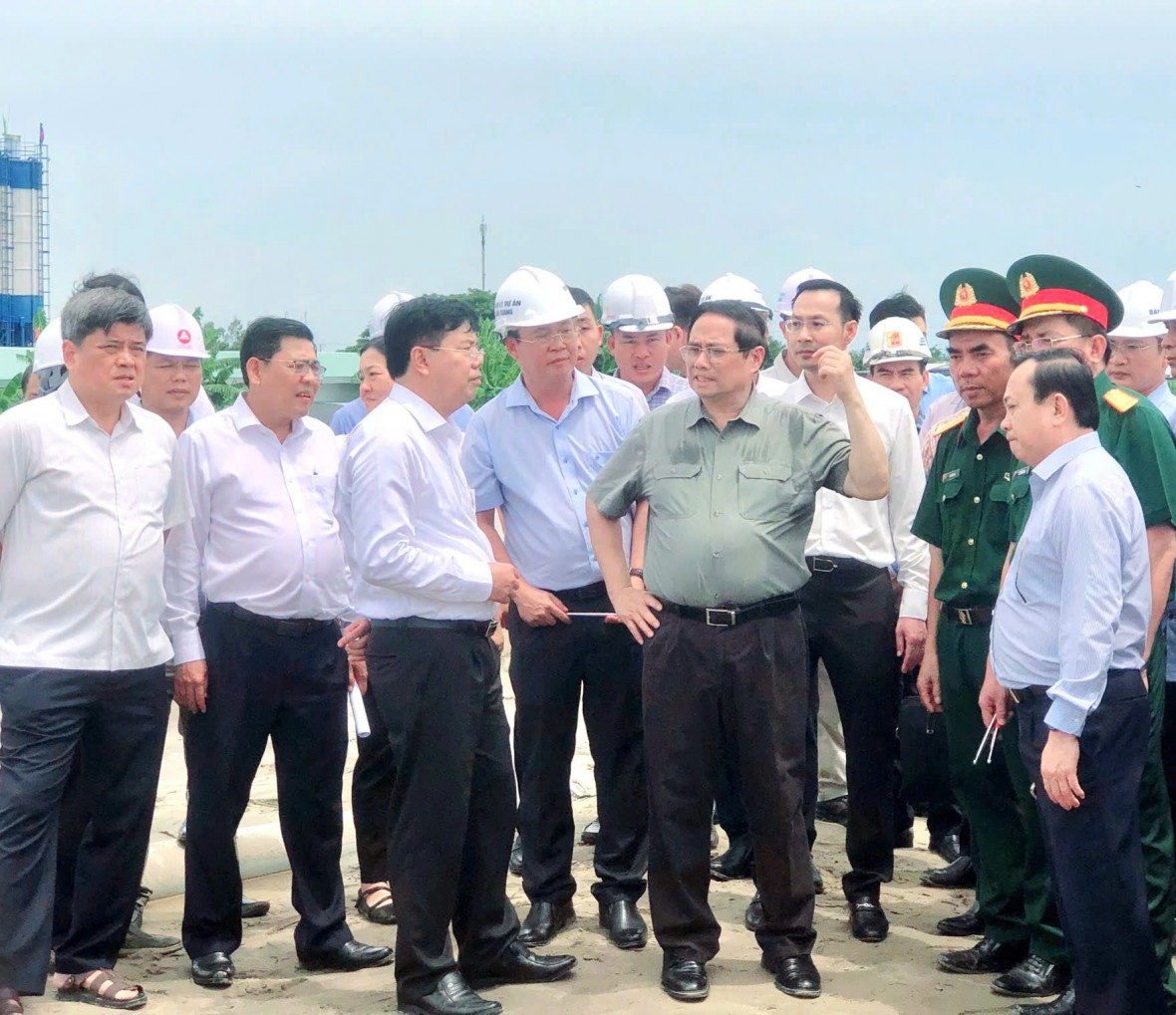 Thủ tướng Phạm Minh Chính: Quyết tâm thông xe cơ bản tuyến cao tốc Châu Đốc - Cần Thơ - Sóc Trăng vào dịp 19/12