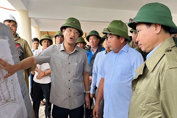 Quyền Bộ trưởng Nông nghiệp và Môi trường chỉ đạo ứng phó bão số 3 tại tỉnh Ninh Bình