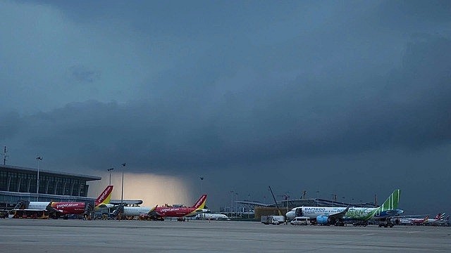 Tạm ngừng tiếp thu, khai thác tàu bay Cảng hàng không quốc tế Vân Đồn và Cát Bi