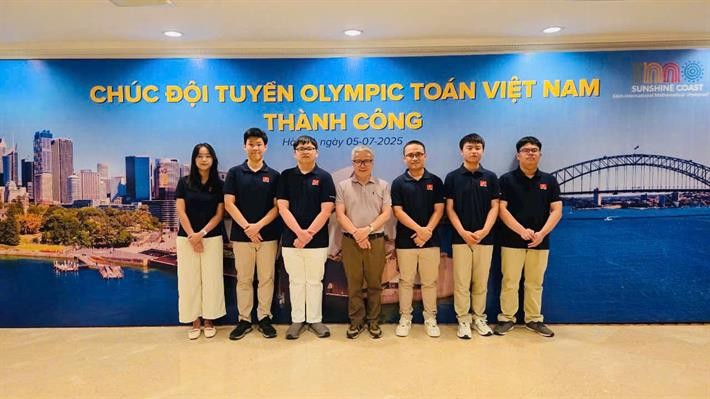 Đội tuyển Việt Nam tham dự Kì thi Olympic Toán quốc tế (IMO) lần thứ 66, năm 2025