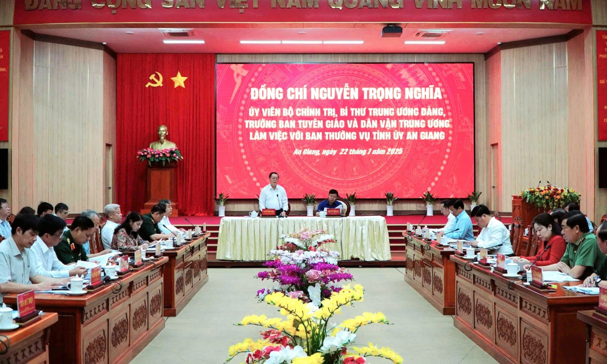 Trưởng Ban Tuyên giáo và Dân vận Trung ương làm việc với Tỉnh ủy An Giang Trưởng Ban Tuyên giáo và Dân vận Trung ương làm việc với Tỉnh ủy An Giang