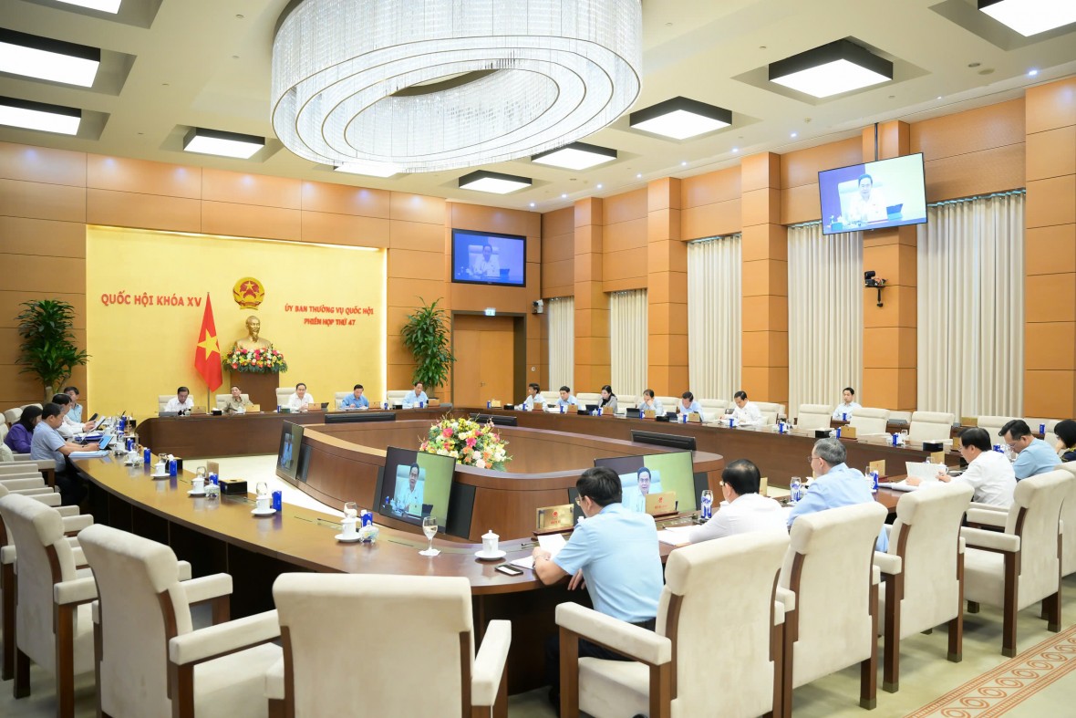 UBTVQH thông qua Nghị quyết về chi tổ chức và hoạt động BHXH, BH thất nghiệp giai đoạn 2025 - 2027 UBTVQH thông qua Nghị quyết về chi tổ chức và hoạt động BHXH, BH thất nghiệp giai đoạn 2025 - 2027