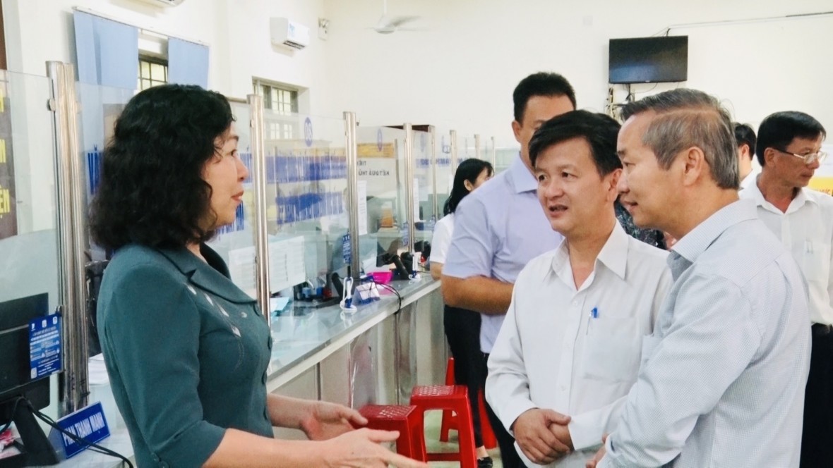 Lãnh đạo tỉnh Đồng Nai làm việc với xã Dầu Giây và Thống Nhất