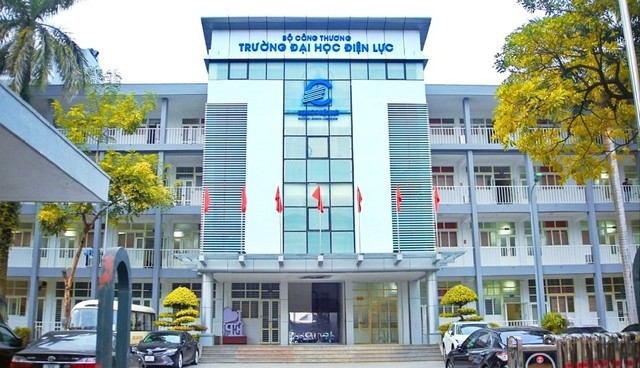 Đại học Kinh tế Quốc dân công bố ngưỡng đảm bảo chất lượng đầu vào năm 2025