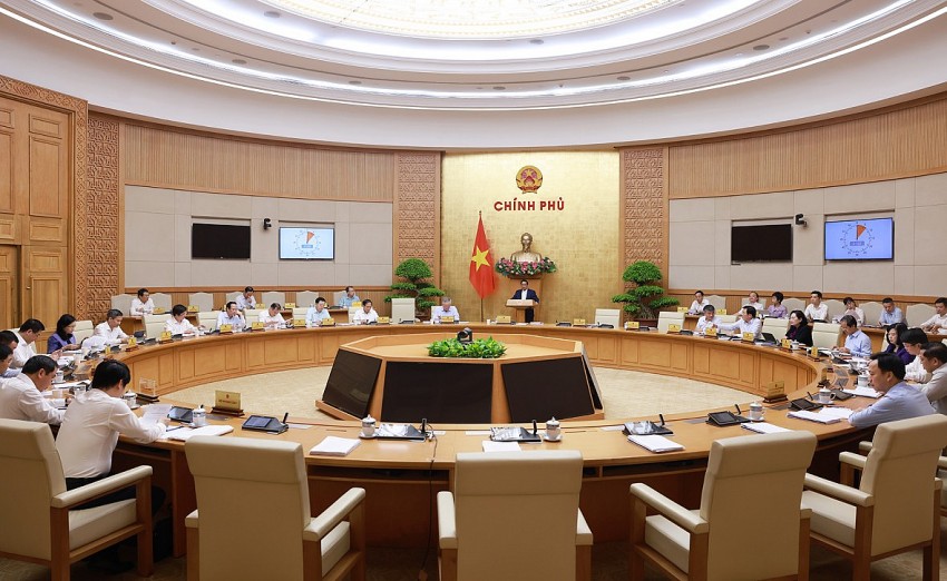Thủ tướng Phạm Minh Chính chủ trì Phiên họp Chính phủ chuyên đề xây dựng pháp luật tháng 7 năm 2025 - Ảnh: VGP Thủ tướng Phạm Minh Chính chủ trì Phiên họp Chính phủ chuyên đề xây dựng pháp luật tháng 7 năm 2025 - Ảnh: VGP