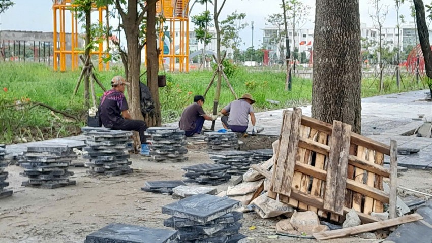 Cận cảnh công viên lớn nhất xã Gia Lâm về đích chậm hơn dự kiến Cận cảnh công viên lớn nhất xã Gia Lâm về đích chậm hơn dự kiến