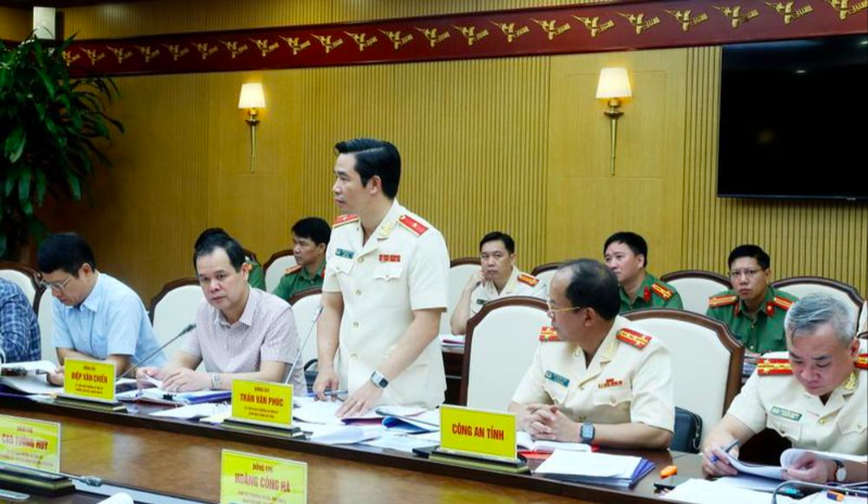 Thiếu tướng Trần Văn Phúc, Giám đốc Công an tỉnh Quảng Ninh, phát biểu tại hội nghị. Ảnh: Thu Chung Thiếu tướng Trần Văn Phúc, Giám đốc Công an tỉnh Quảng Ninh, phát biểu tại hội nghị. Ảnh: Thu Chung