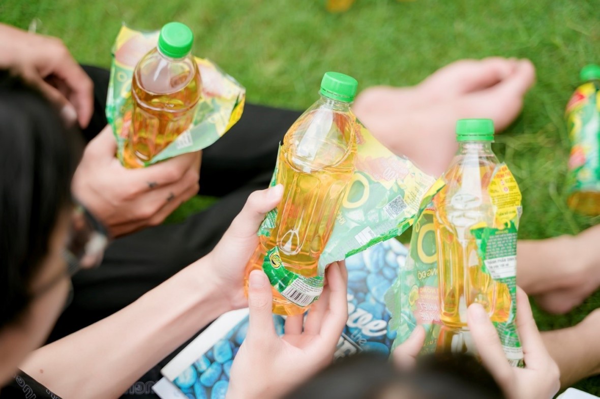 Cơ hội vẫn còn rất nhiều, hãy giải nhiệt, giảm căng thẳng với Trà Xanh Không Độ và xé nhãn tham gia chương trình khuyến mãi “Không Độ, hè không stress” ngay trong 12 ngày tới để dễ dàng trúng thưởng lên tới hàng trăm triệu đồng.