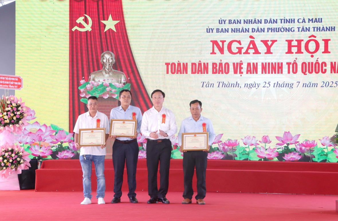 Xây dựng phong trào toàn dân bảo vệ ANTT phải hợp lòng dân, vì lợi ích của dân